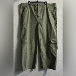 ASOS Oversized Cargo Utility pants, women’s plus size 14, khaki olive green.NWOT